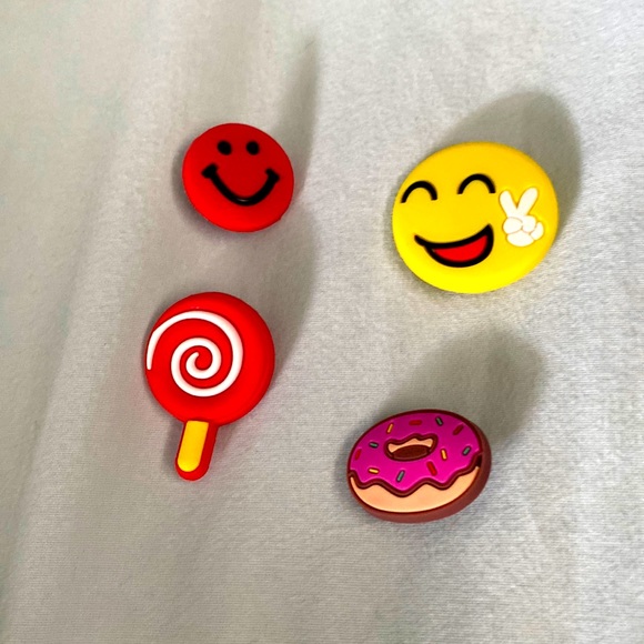 Happy go Lucky Croc Jibbitz - Picture 1 of 1